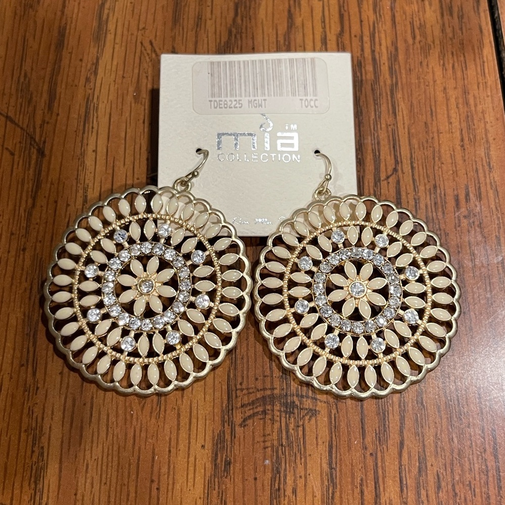 Beige Earrings